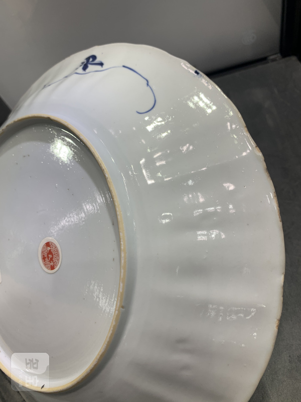 清康熙青花开光雉鸡牡丹纹花口大盘 - 图9
